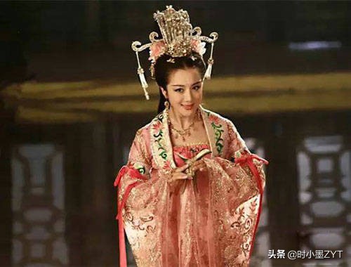 从李瓶儿对婚姻的追求探寻婚姻里的孤独是什么造成的