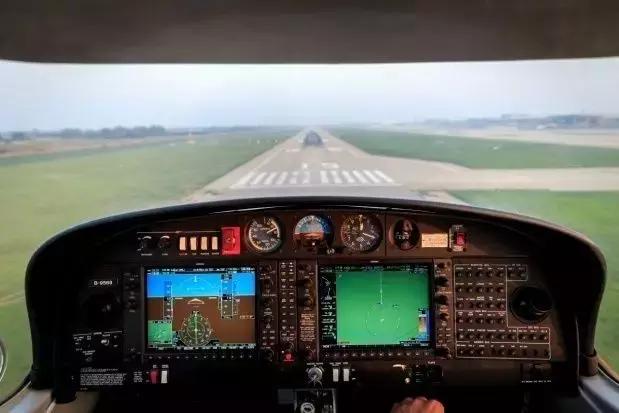 在空中游览中国,在空中看东方明珠的地方