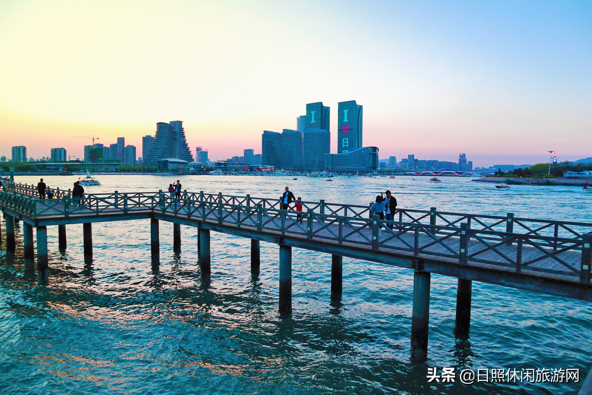 山东日照旅游4-5天详细攻略,去日照旅游应该住在哪里方便游玩