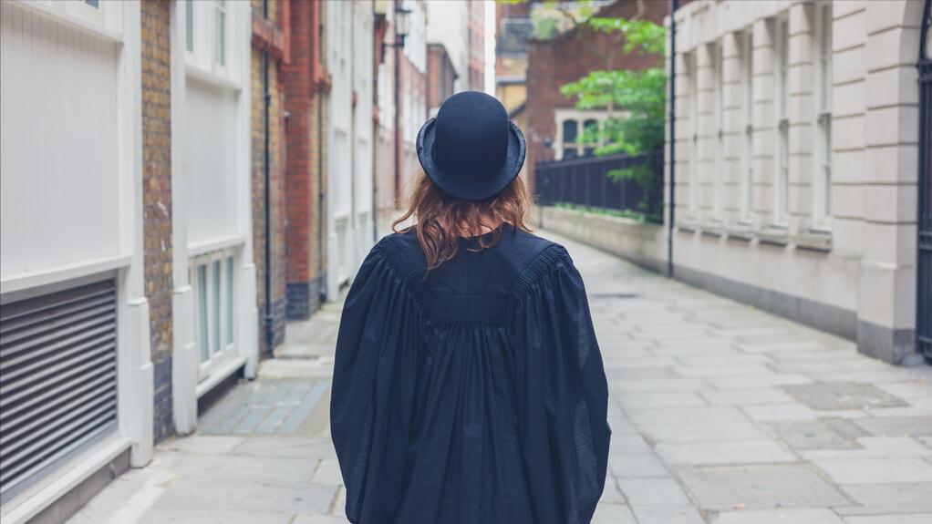 研究生分数出来后怎么联系老师,拟录取后怎么和之前老师联系