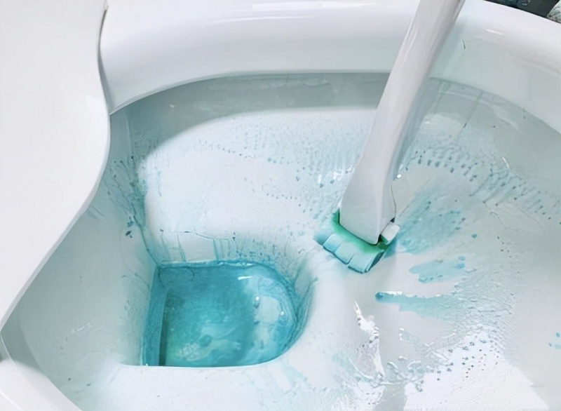 蓝泡泡洁厕剂对水质危害,用蓝色洁厕的危害在哪