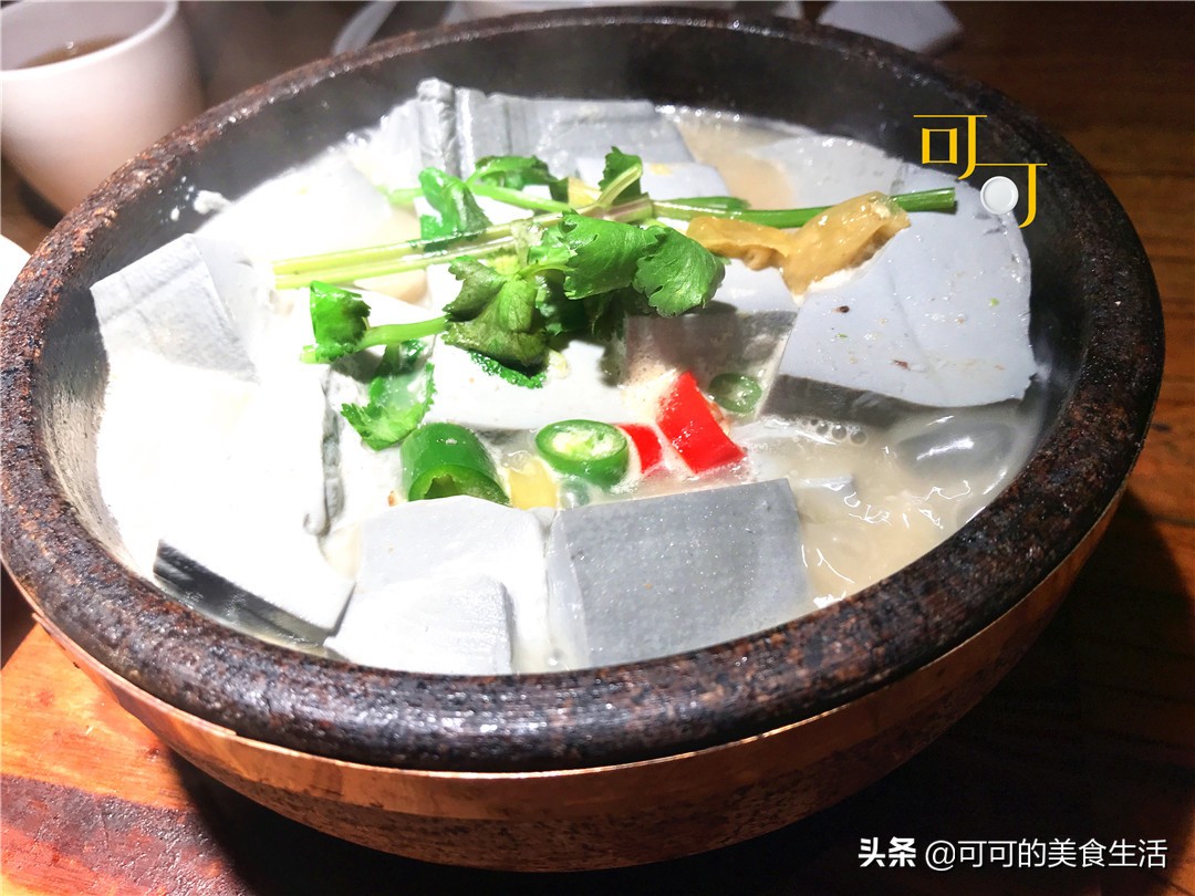 可可春节广西之旅:桂小厨里吃桂菜,4个人284元,最爱柠檬鸭