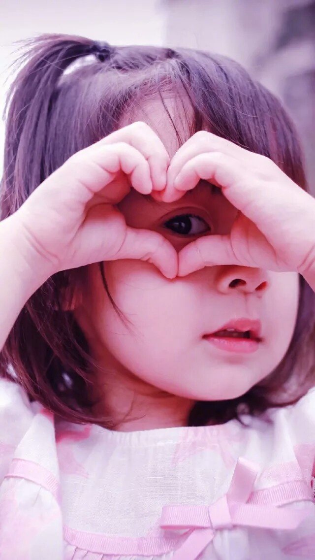 最火可爱萌娃壁纸男孩,萌娃可爱女孩手机壁纸