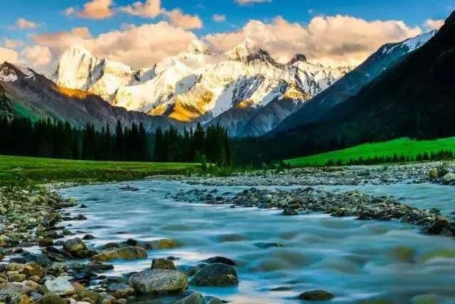 寻不到楼兰，便去西边看一场落日