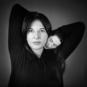 对别人的苦难无动于衷,对别人的痛苦保持尊重