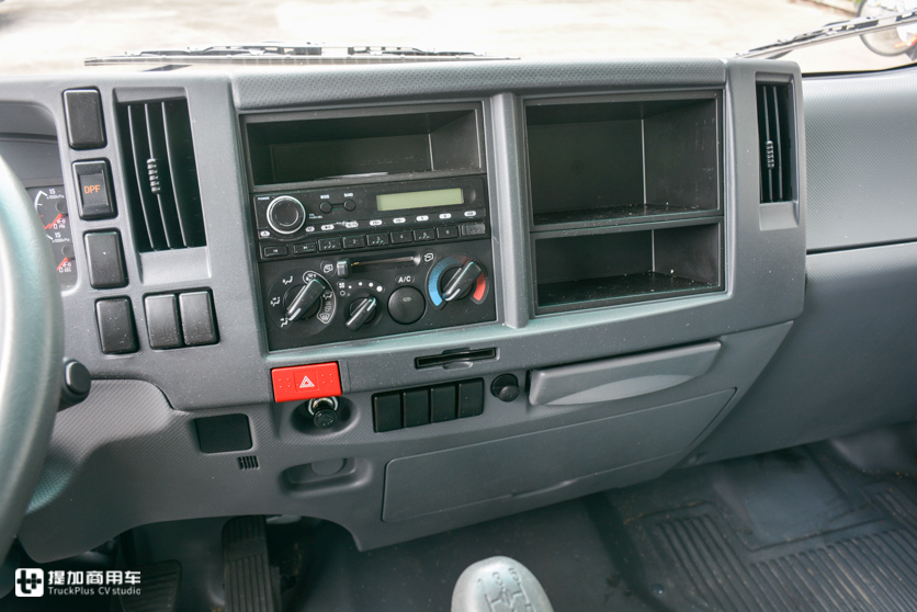 庆铃kv100轻卡3.0跟2.5有什么区别,kv100庆铃冷藏轻卡评测