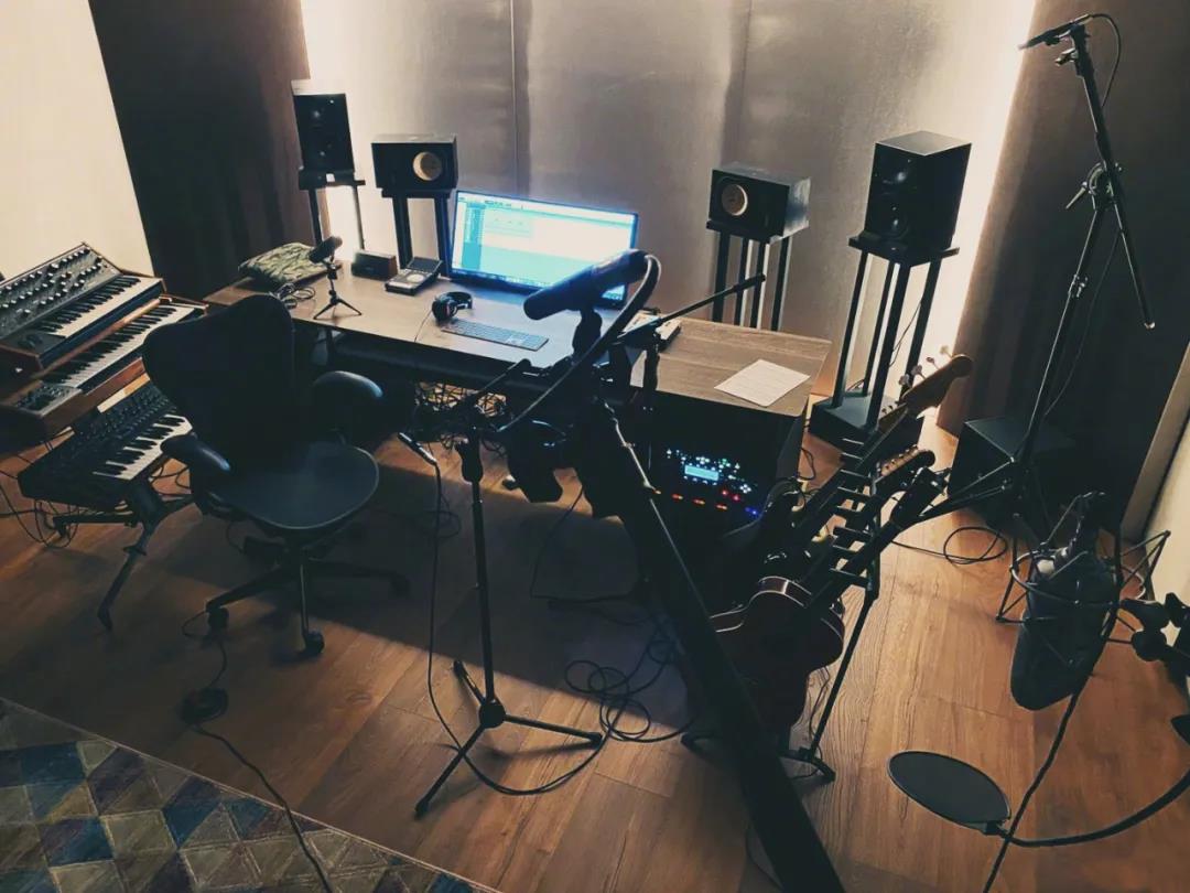 李荣浩作曲家钢琴,李荣浩作曲家吉他