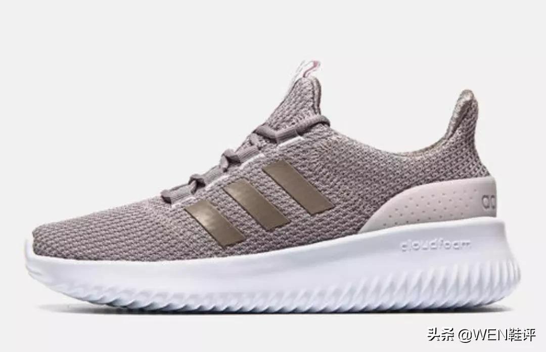 阿迪四百左右慢跑鞋,四百元后卫实战鞋阿迪达斯