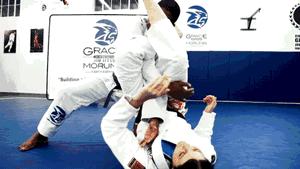 mma训练巴西柔术训练馆报名,mma综合格斗和巴西柔术