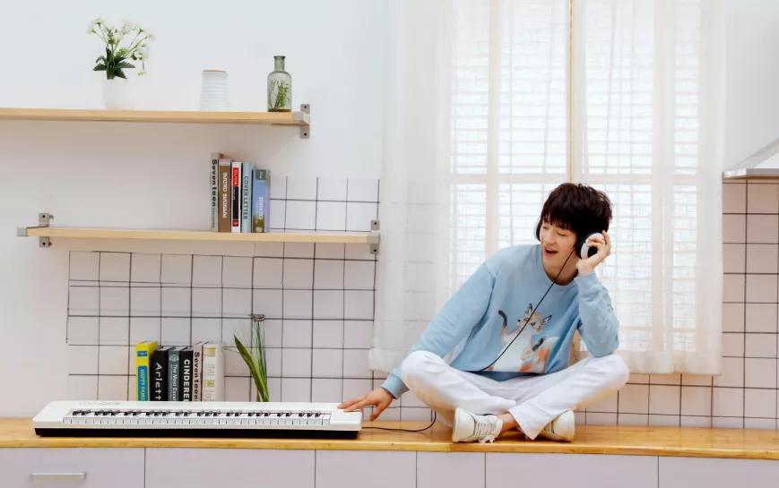 新手如何弹奏多功能数码电子琴,多功能数码电子琴的好听音乐弹法