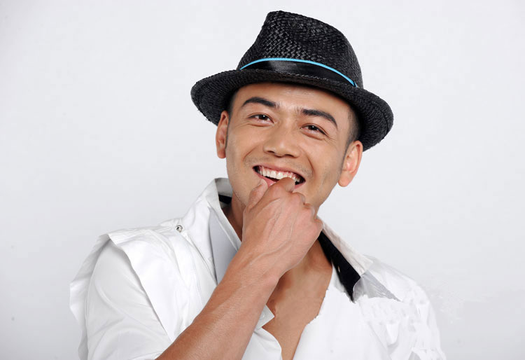 杨烁为什么这几年不红了,杨烁为什么突然不红了