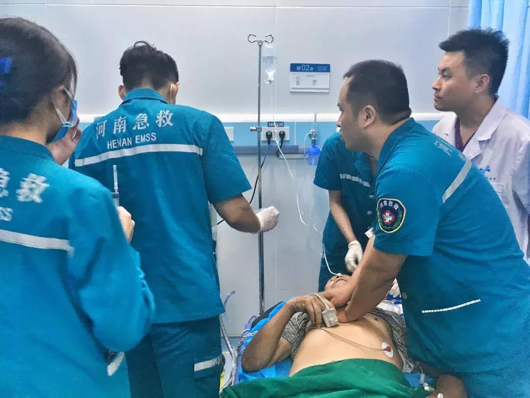 老人极度心跳过速还能活多久,老人心跳过快应急处理