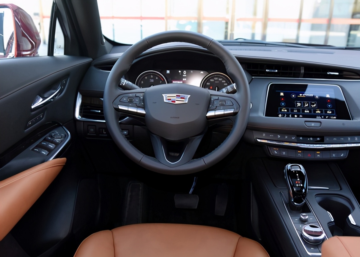 豪华紧凑型suv之战凯迪拉克xt4,和凯迪拉克xt4同级的bba