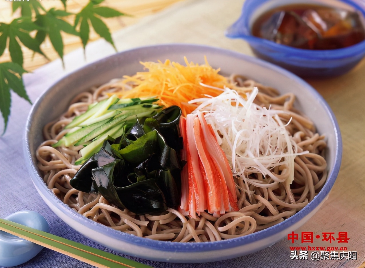 各位旅客前方到站福州站介绍,旅客们前方到达南通站