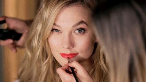 什么颜色的口红适合黄皮夏天涂,黄黑皮涂哪种口红颜色好看