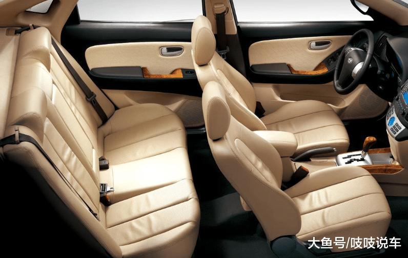 为什么沙发是软的，而汽车座椅却很硬？修车师傅说了原因