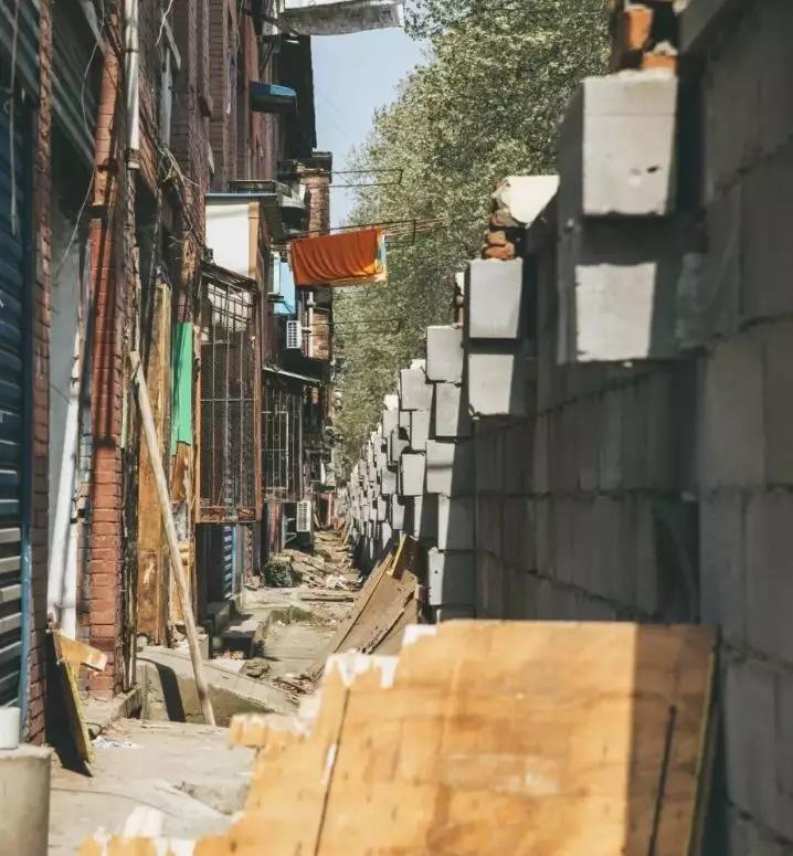 这个2万档的毛坯江景房，是鸡腿？还是鸡肋？