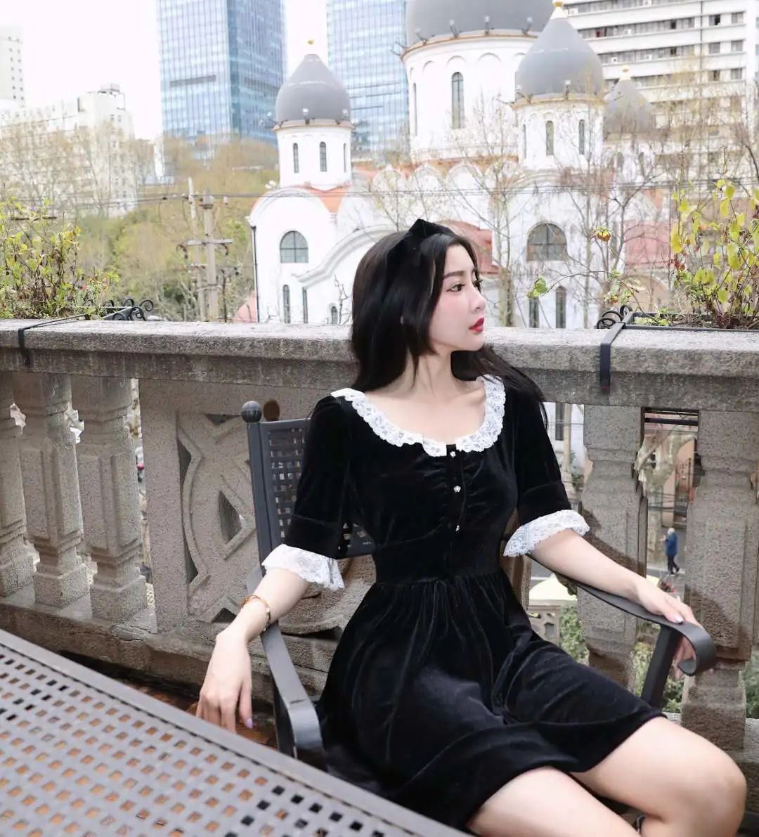 全是黑色衣服怎么穿出高级感,男黑色衣服的高级搭配