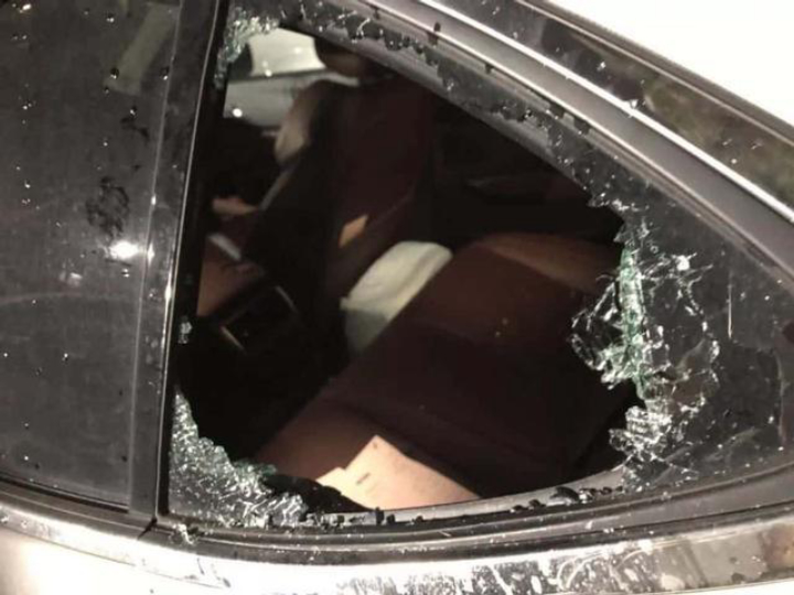 车防盗锁死备用钥匙能打开吗,车钥匙丢了不破坏车窗怎样打开