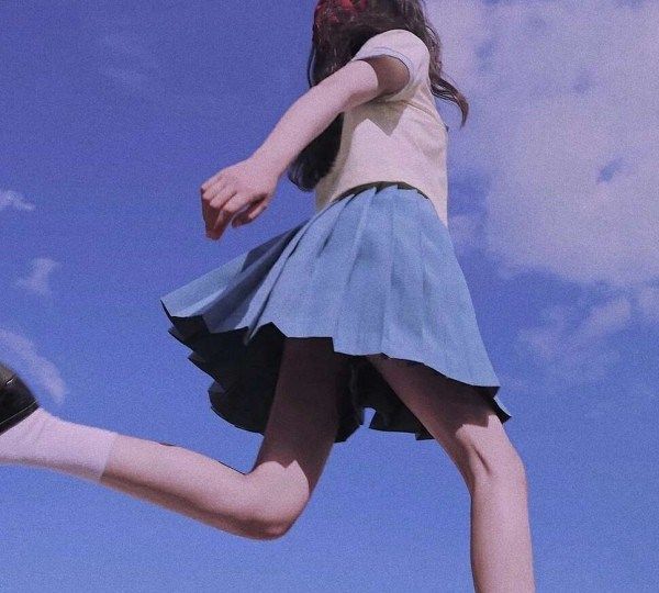 女生来姨妈为什么有一股腥味,女孩来例假味道很臭怎么回事