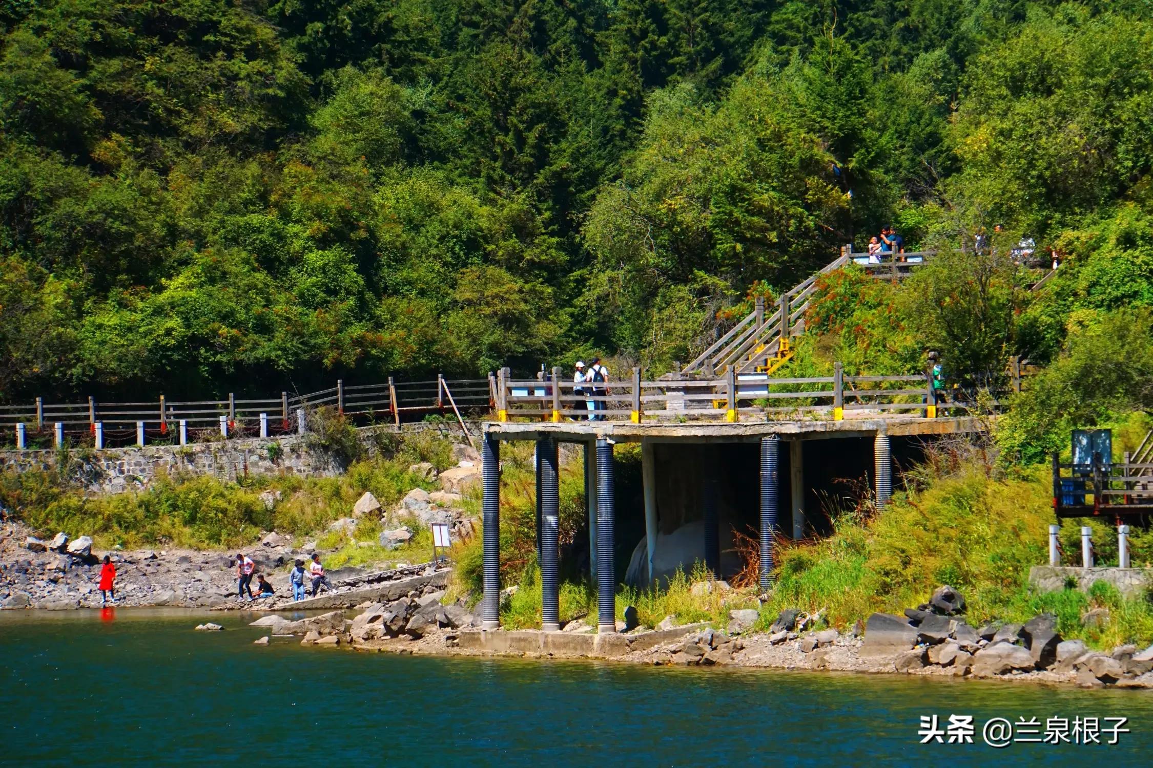 秋天的孟达天池,美丽的孟达天池