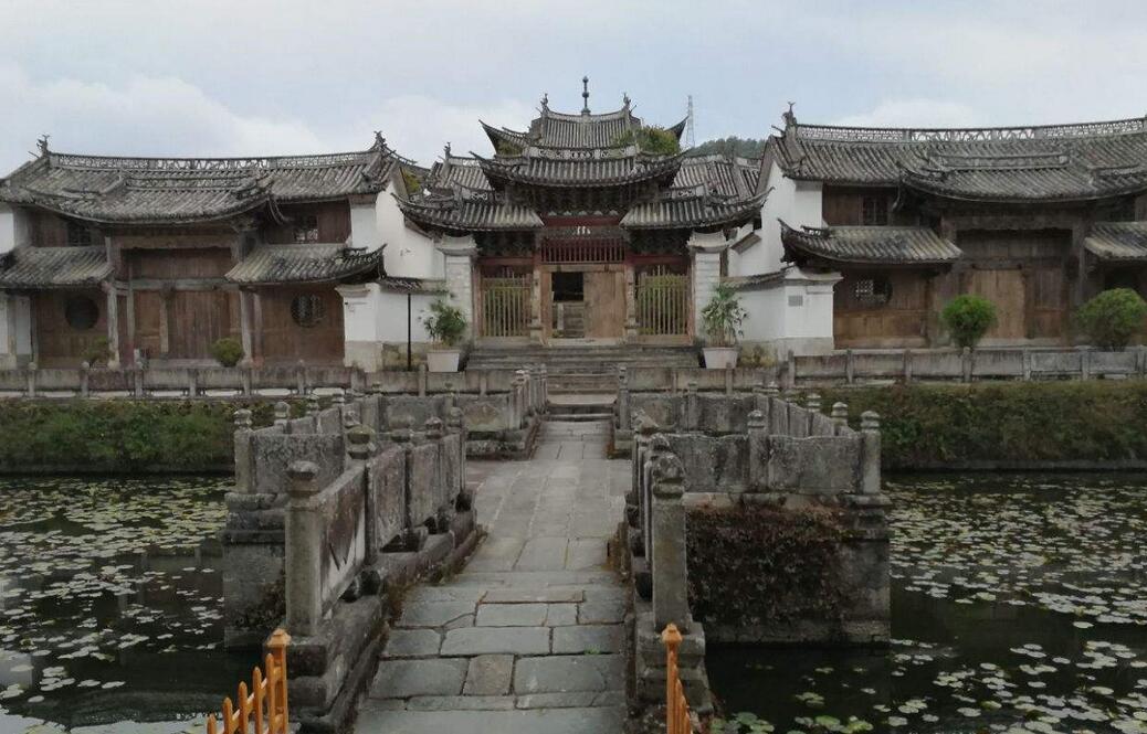 云南必去十大古镇景点推荐一下,云南必去的十大古镇景点推荐一下