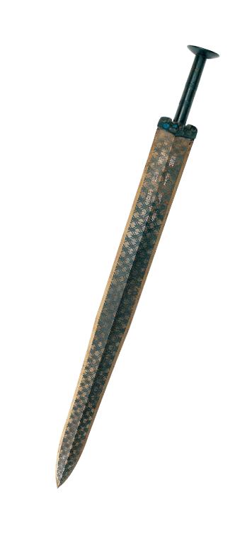 千年宝剑越王勾践剑出土视频,越王勾践剑历经千年仍寒光逼人