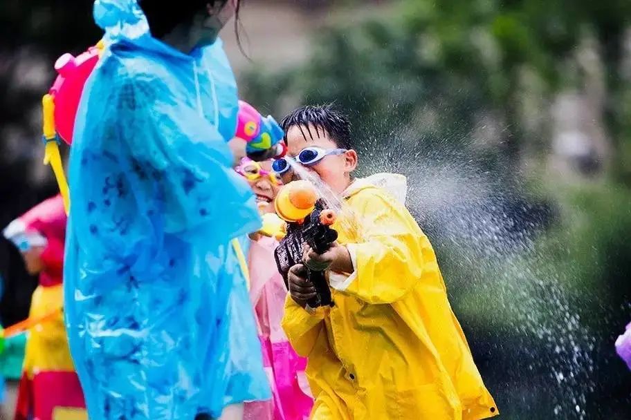 躲进这道地球上“美丽的伤痕”里，感受盛夏直降10℃的清凉