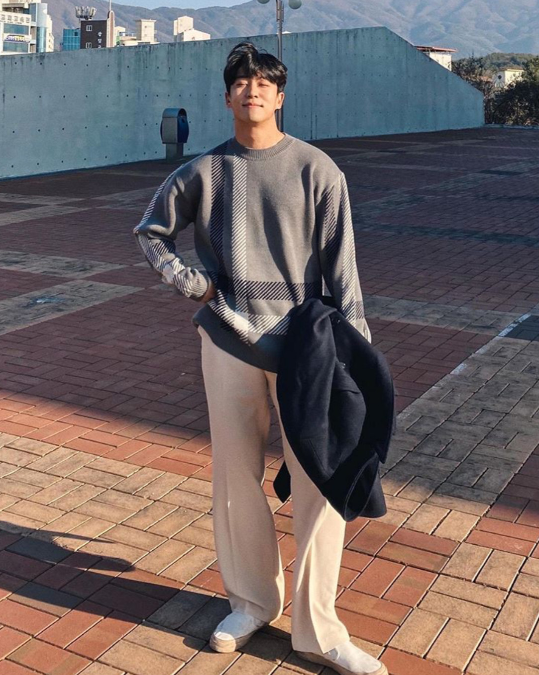 卫衣怎么穿才高级,卫衣怎么穿好看帅气