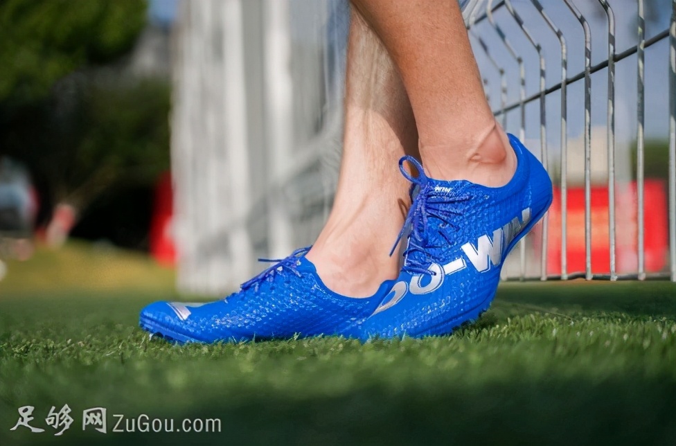 长跑钉鞋的选购,初中生如何选购钉鞋