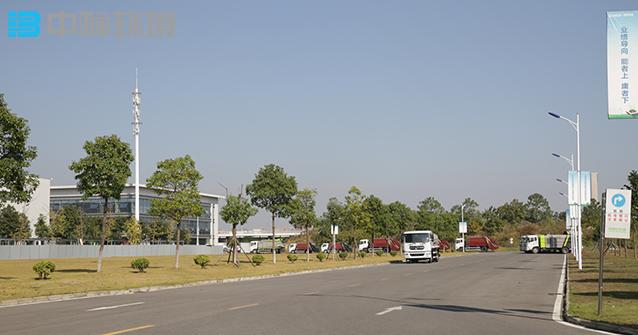 实力工厂环保洒水车价格,专业生产环保洒水车