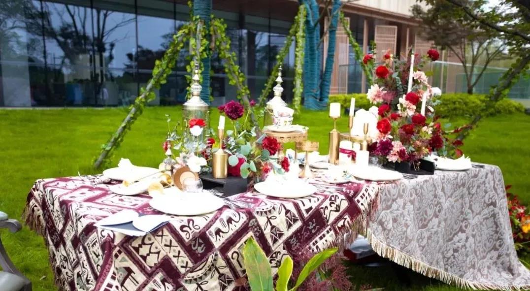 QUNEEN梦游仙境女王派对，天著之上有美的竞相发生