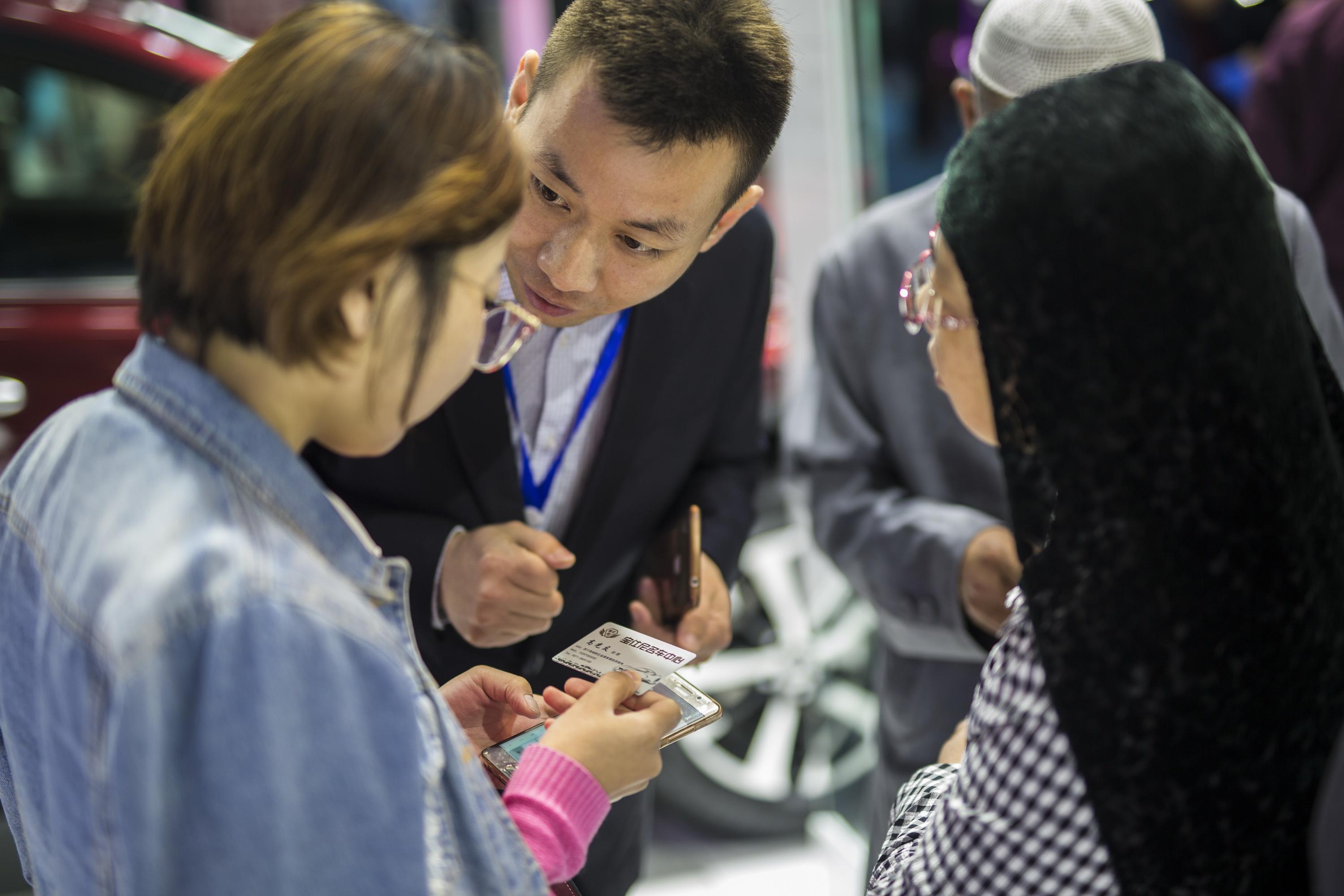 车贷怎么计算利息多少,车贷的利息是多少怎么算