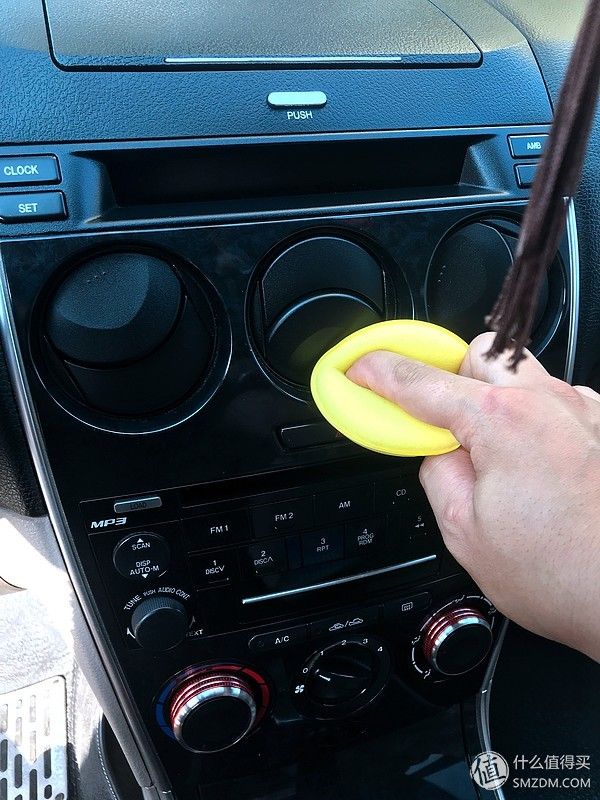 只需一招让您的爱车焕然一新,让你的爱车内饰光亮如新