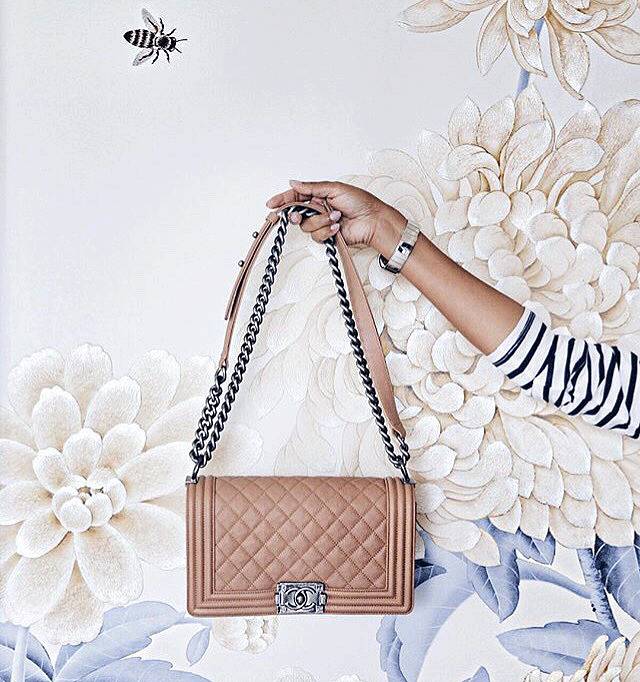 大牌同款皮质包包,怎么挑选适合自己的大牌包包