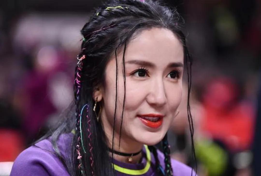 娄艺潇填充脂肪前后对比,娄艺潇填充前后对比