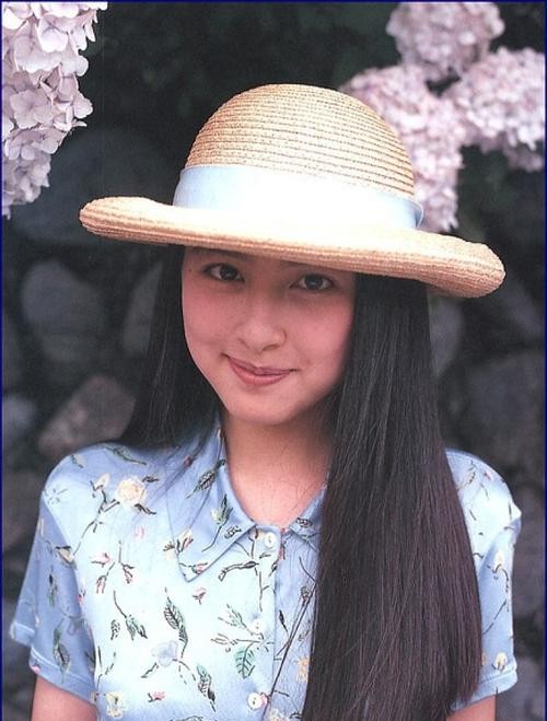 美女日推写真之日本小姐姐比美