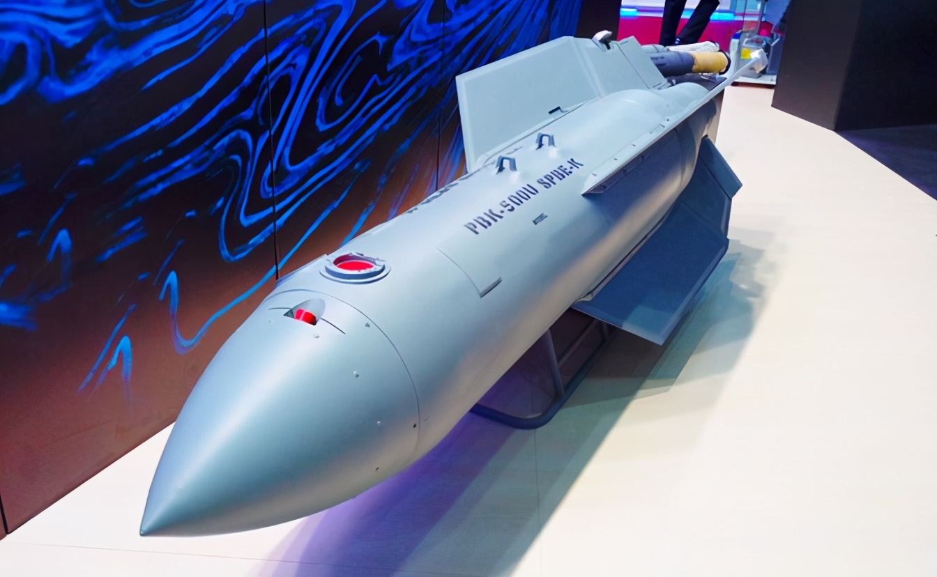 缇庡啗淇勪箤鍐茬獊璧氫簡澶氬皯,缇庡啗鎰熷徆鎴樹簤鐪熷疄瑙嗛