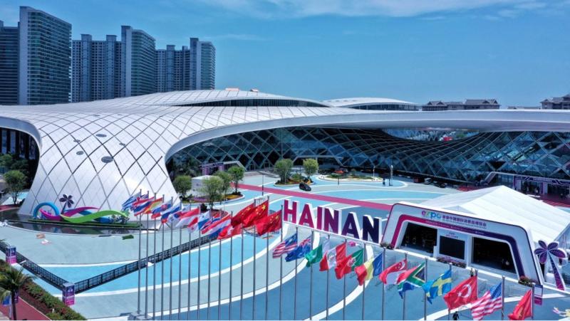 可移动海上“私人别墅”亮相！首届消博会明起开门迎客，看全球尖货集结→