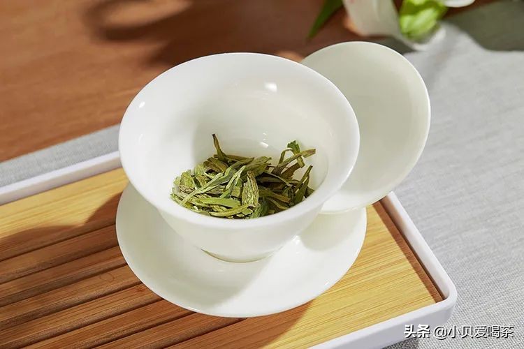 茶毫多的茶叶等级比较高,茶叶茶毫多与茶毫少的区别是什么