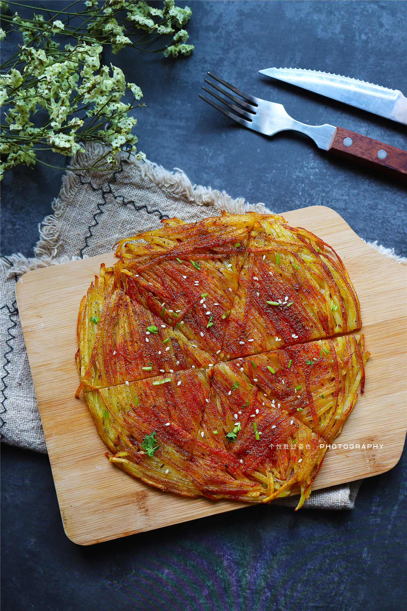 做土豆饼加鸡蛋做法,土豆饼怎样做才能酥脆