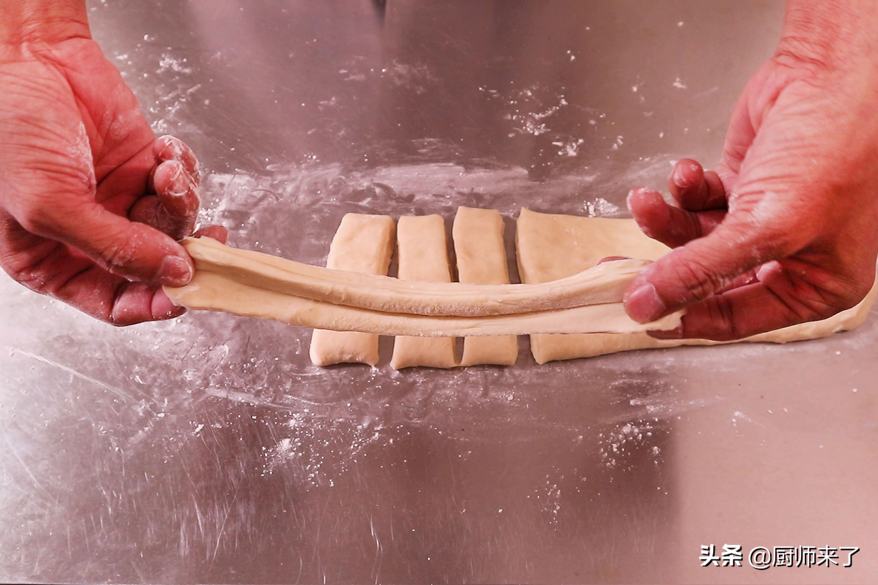 油条发面怎么发才松软,油条面太筋道拉不开往回缩怎么办