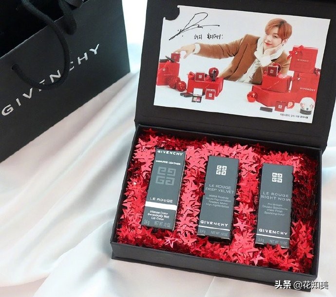 刚认识的女朋友圣诞节送什么礼物,圣诞节送女朋友礼物是平安夜送吗