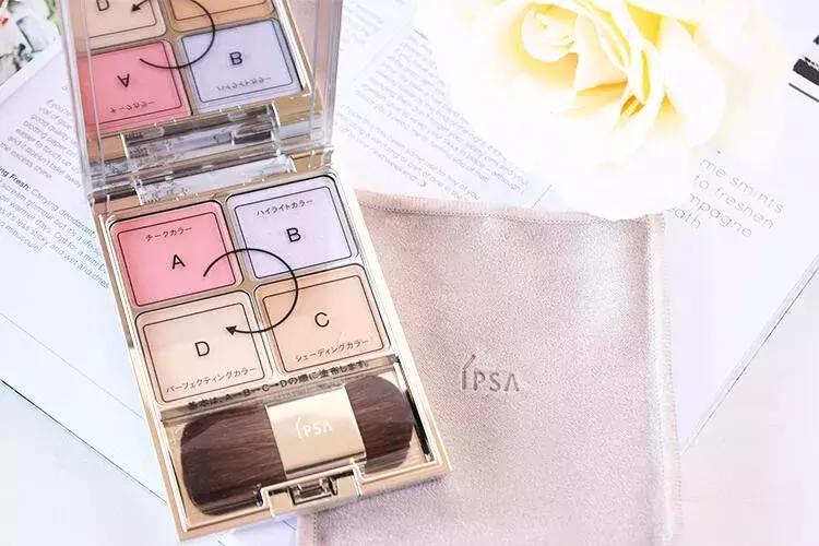 这瓶化妆水解决了白领90%的肌肤问题，日本小姐姐的秘密*器武**