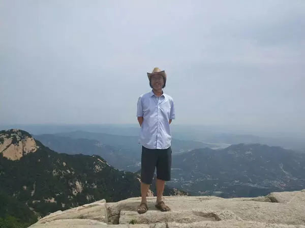 管*党**生:《谯达摩及当代理想主义》