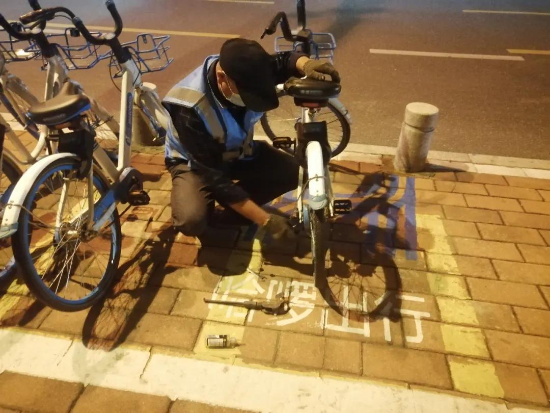 共享单车迎来降价！疫情之下，能放心骑吗？