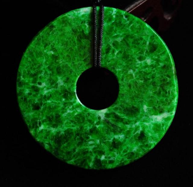 翡翠的种老种嫩怎么解释,翡翠的种老肉细是什么意思