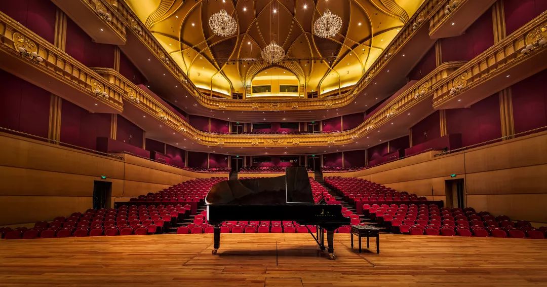 长江钢琴tch系列和冠军系列比较,长江钢琴是国产品牌的佼佼者