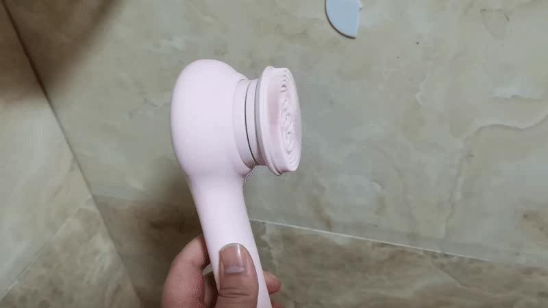 一个人完成洗澡挫背按摩打泡泡，inFace沐浴仪就是这么豪横