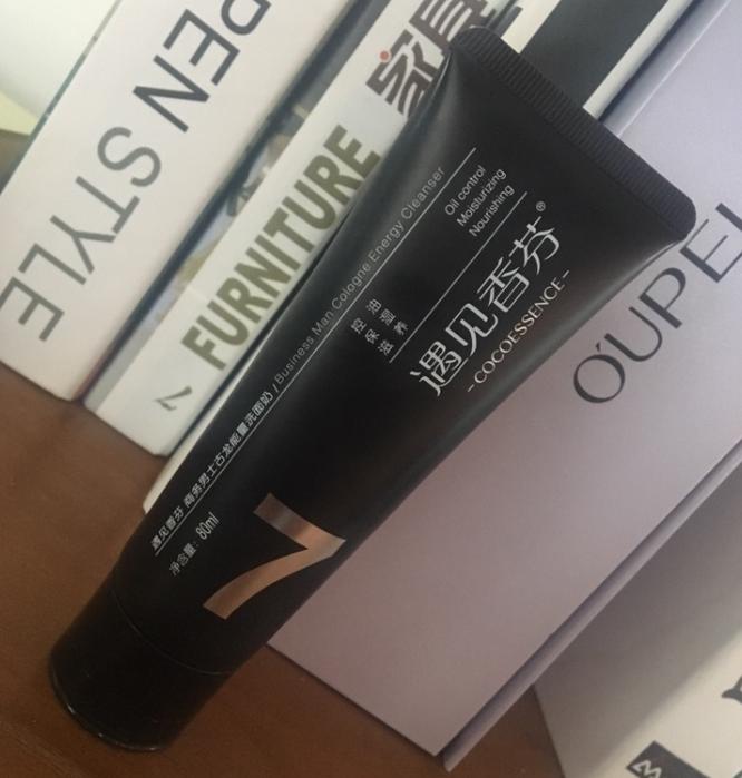 抽烟的男的该怎么护肤,熬夜抽烟男士洗面奶推荐